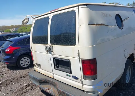 2013 Ford E-350 Super Duty Commercial z USA, uszkodzony, nr VIN 1FDSS3EL3DDA15562